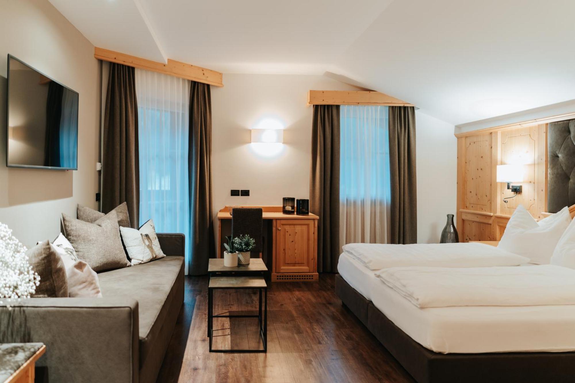 B&B Hotel Mirabel Ortisei Habitación foto