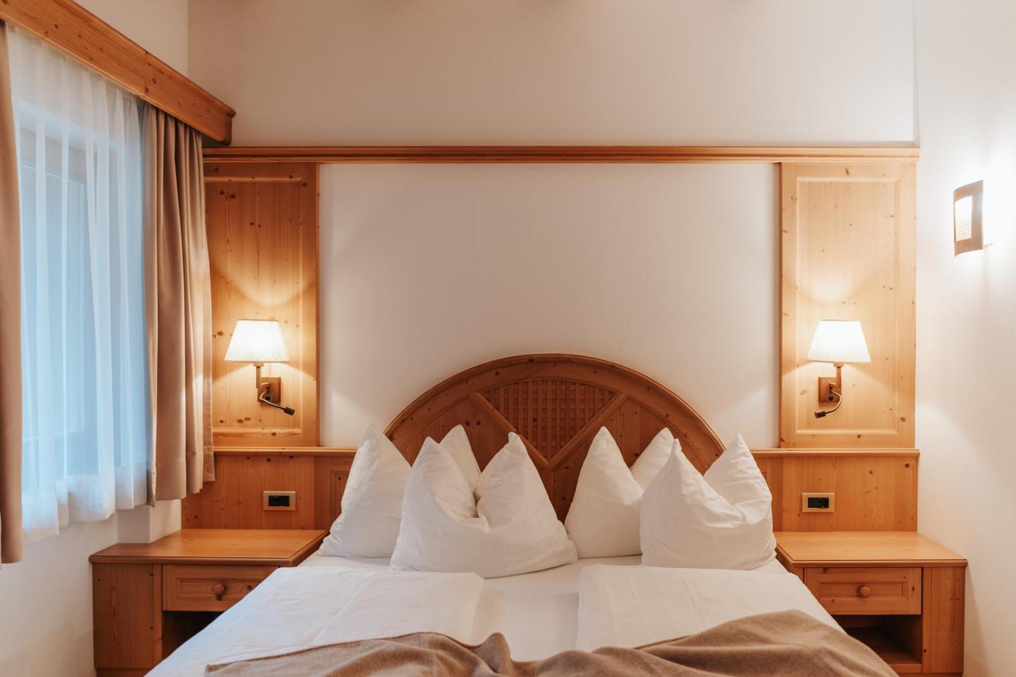 B&B Hotel Mirabel Ortisei Habitación foto