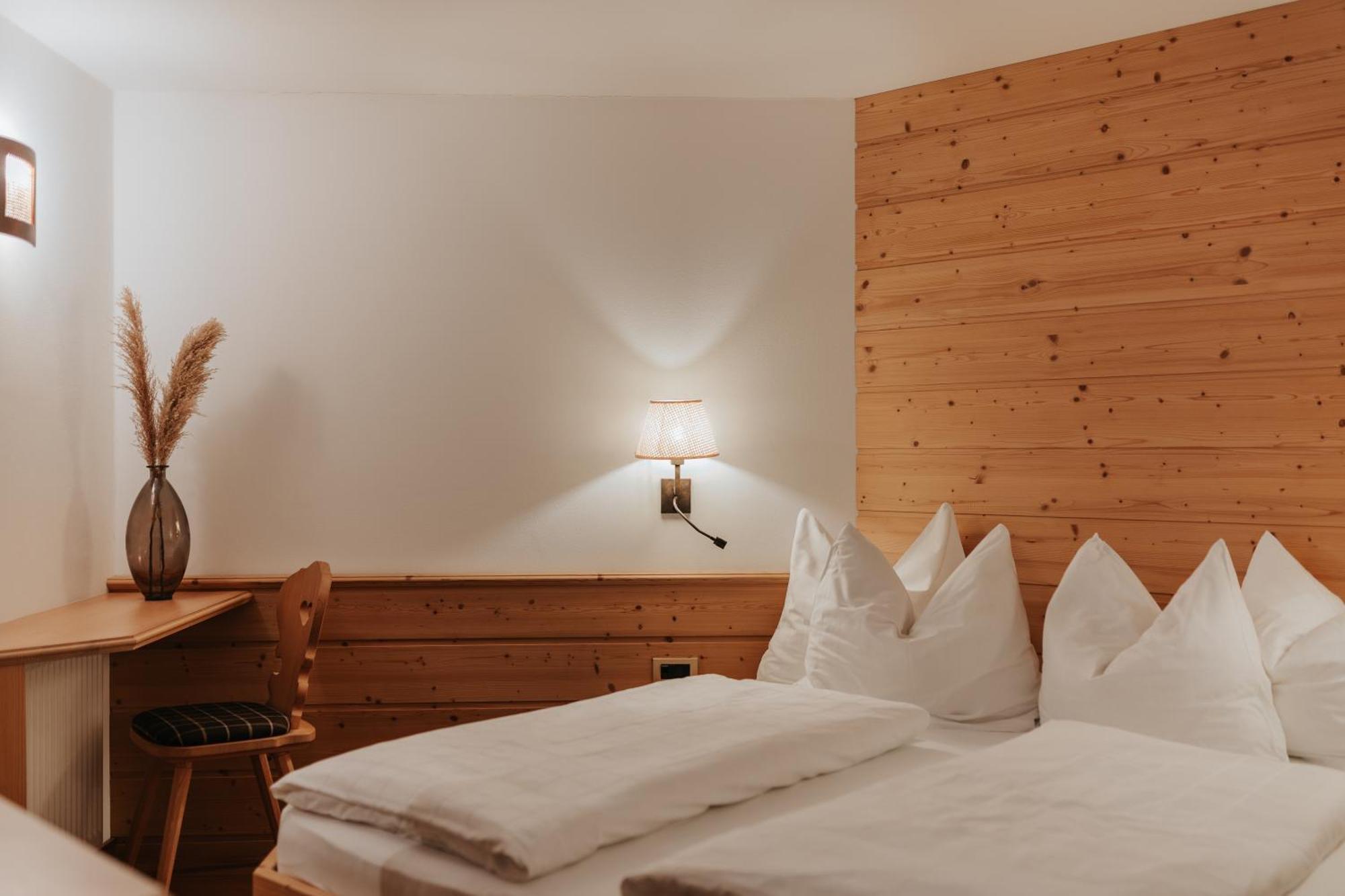 B&B Hotel Mirabel Ortisei Habitación foto