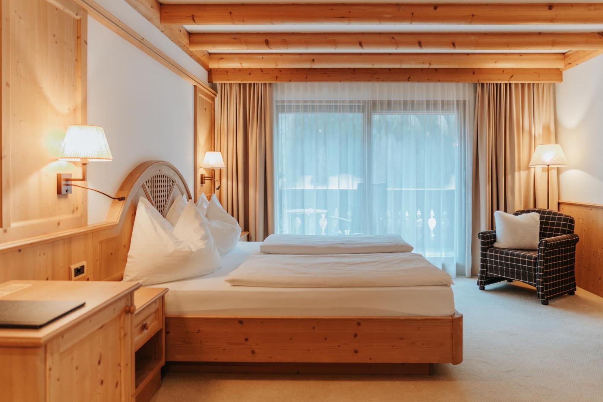 B&B Hotel Mirabel Ortisei Habitación foto